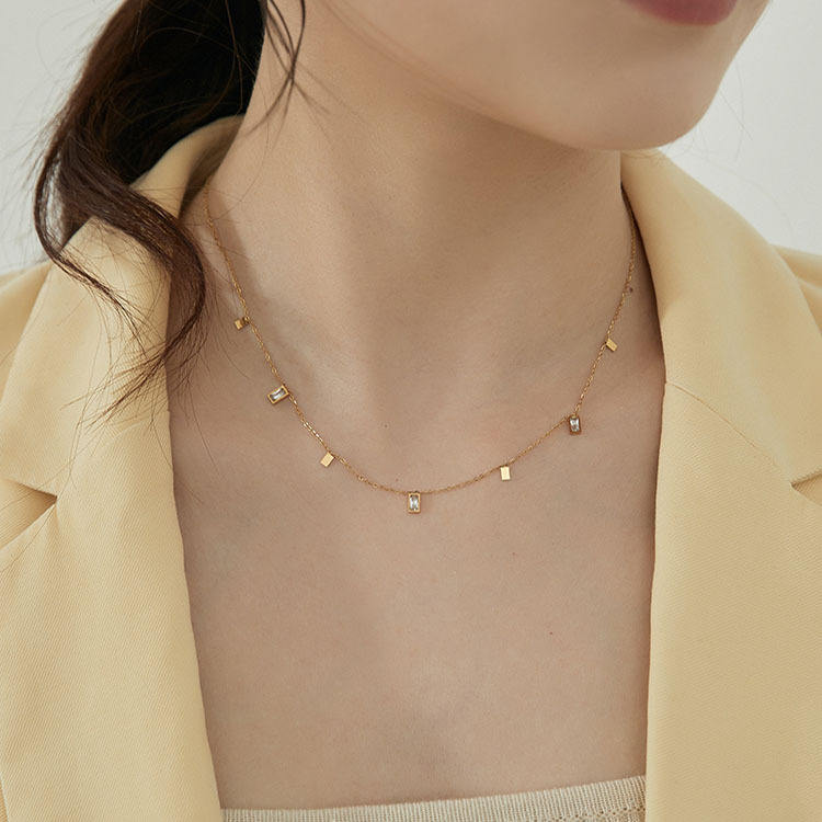 Bulle de Coton necklace